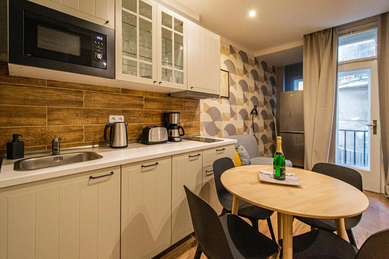 Cozy Studio In The Main City Center 프라하 아파트